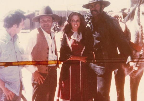 images/hollywood/1c cb en cow boy 3.jpg